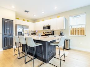 2370 NW 131st Cir, Miami FL 33167