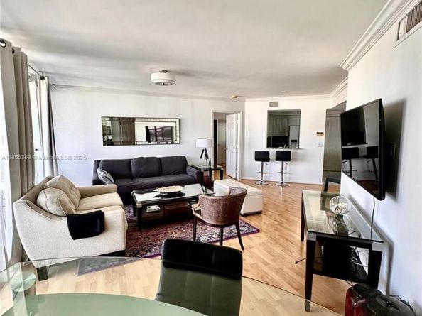 6301 Collins Ave 806, Miami Beach FL 33141