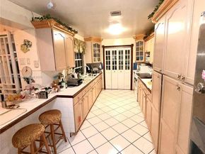 5850 SW 13th Ter, West Miami FL 33144