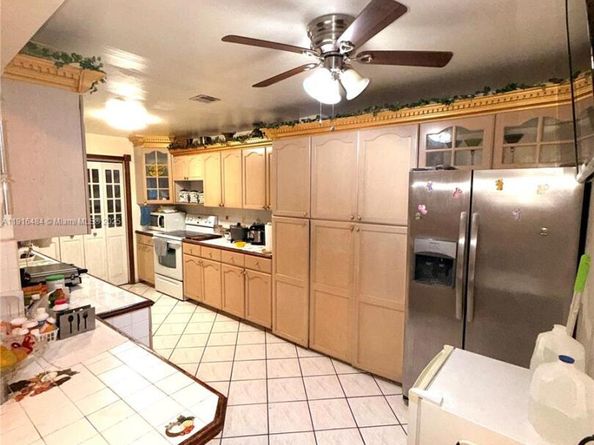 5850 SW 13th Ter, West Miami FL 33144