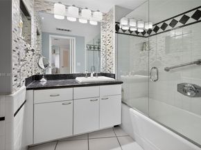 3000 Holiday Dr 1505, Fort Lauderdale FL 33316