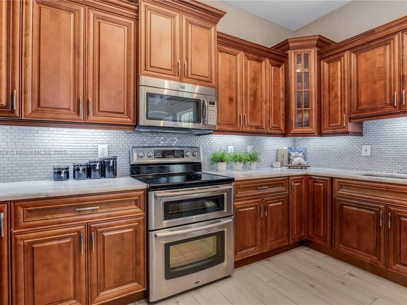 15620 NW 12TH Pl, Pembroke Pines FL 33028