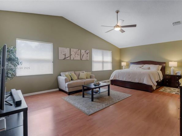 15620 NW 12TH Pl, Pembroke Pines FL 33028