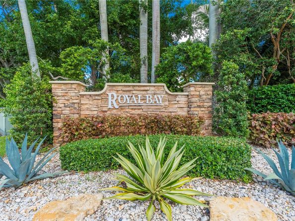 15620 NW 12TH Pl, Pembroke Pines FL 33028