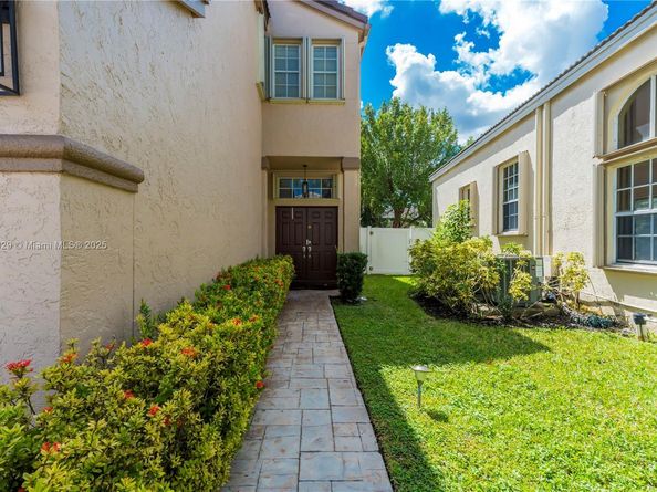 15620 NW 12TH Pl, Pembroke Pines FL 33028