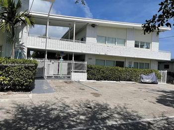 1225 Marseille Dr
