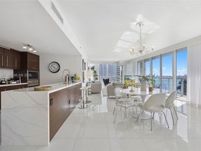 465 Brickell Ave 701, Miami FL 33131