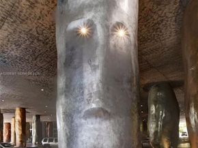 465 Brickell Ave 701, Miami FL 33131