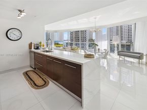 465 Brickell Ave 701, Miami FL 33131