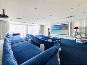 465 Brickell Ave 701, Miami FL 33131