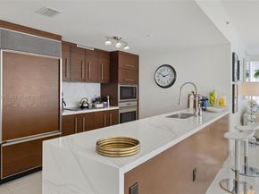 465 Brickell Ave 701, Miami FL 33131