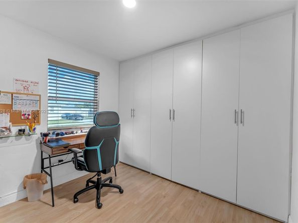 15041 Pierce St, Miami FL 33176