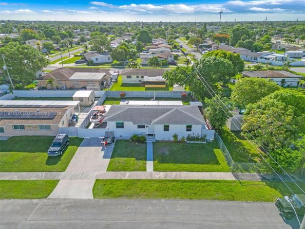 15041 Pierce St, Miami FL 33176