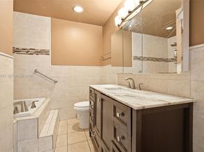 841 SW 55th Ave, Margate FL 33068