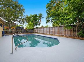 841 SW 55th Ave, Margate FL 33068