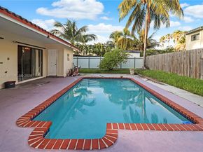 15255 SW 99th Ct, Miami FL 33157