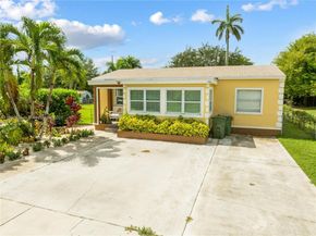 512 NW 13th St, Homestead FL 33030