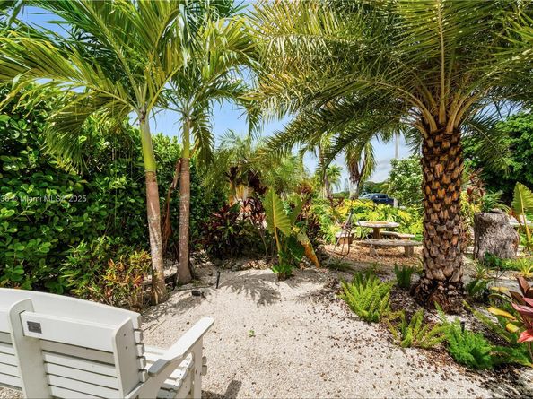 512 NW 13th St, Homestead FL 33030