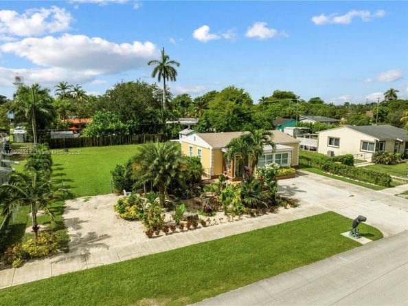 512 NW 13th St, Homestead FL 33030