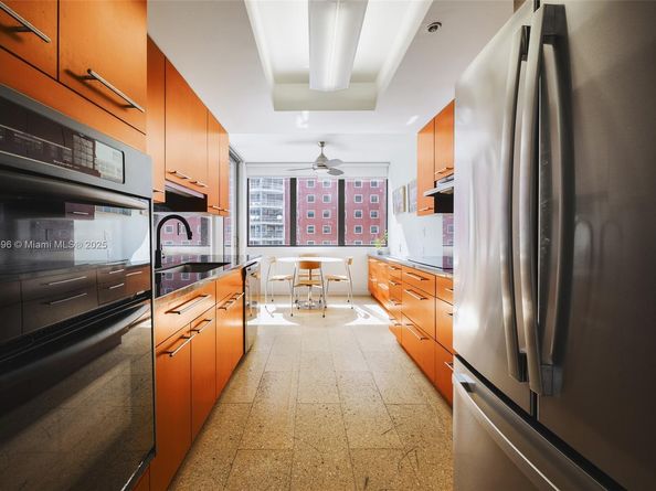 1581 Brickell Ave 1705, Miami FL 33129