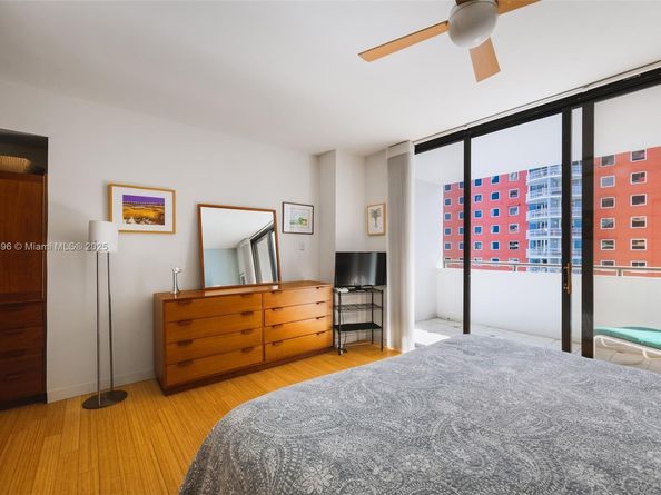 1581 Brickell Ave 1705, Miami FL 33129