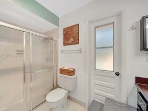 9220 SW 56th St, Cooper City FL 33328