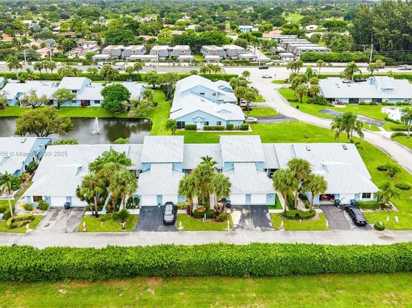 3875 Island club w, Atlantis FL 33462