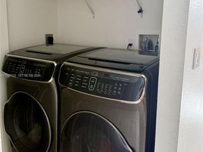 909 NE 42nd Ave, Homestead FL 33033