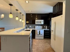 218 NE 12th Ave 503, Hallandale Beach FL 33009