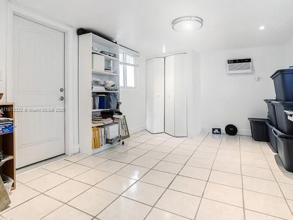 3811 NW 174th St, Miami Gardens FL 33055