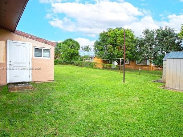 3811 NW 174th St, Miami Gardens FL 33055