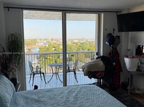 1800 NW 24th Ave 1004, Miami FL 33125