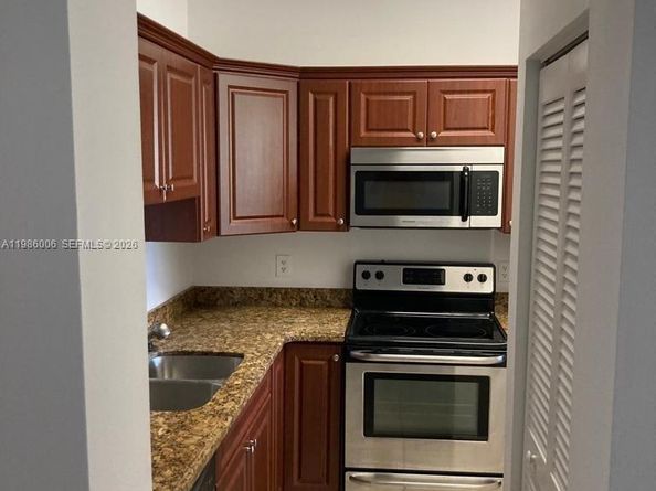 16304 Glenmoor Dr 16304, West Palm Beach FL 33409