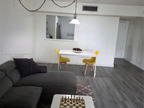 8065 SW 107th Ave 202, Miami FL 33173