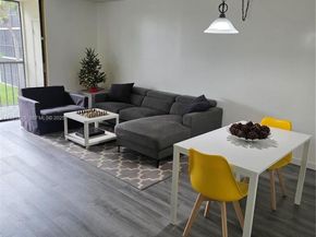 8065 SW 107th Ave 202, Miami FL 33173