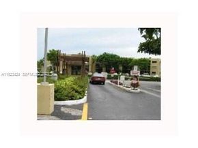 8065 SW 107th Ave 202, Miami FL 33173
