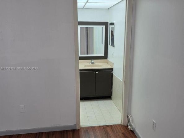 8065 SW 107th Ave 202, Miami FL 33173