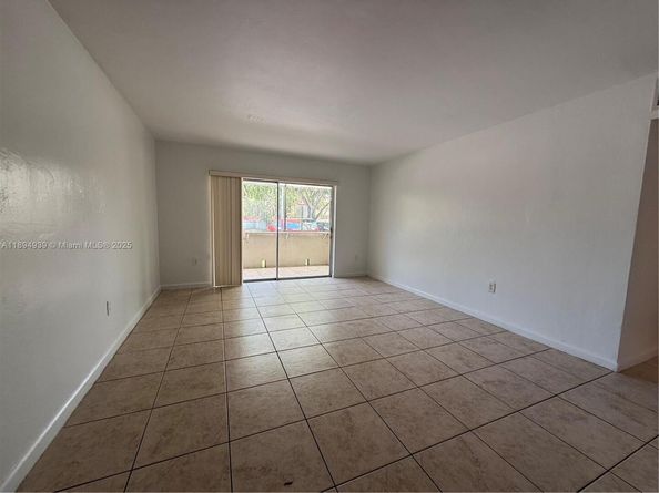 7919 SW 104th St 105F, Miami FL 33156