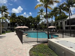 7919 SW 104th St 105F, Miami FL 33156