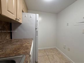 7919 SW 104th St 105F, Miami FL 33156
