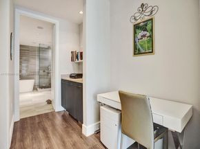 3250 NE 188th St 207, Aventura FL 33180