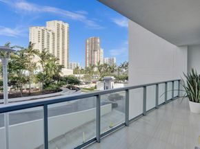 3250 NE 188th St 207, Aventura FL 33180