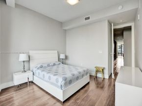 3250 NE 188th St 207, Aventura FL 33180