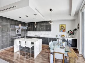 3250 NE 188th St 207, Aventura FL 33180