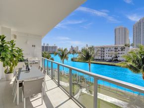 3250 NE 188th St 207, Aventura FL 33180