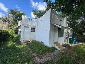 1920 SW 13th St, Miami FL 33145