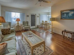 2440 Lake Osborne Dr 210, Lake Worth FL 33461