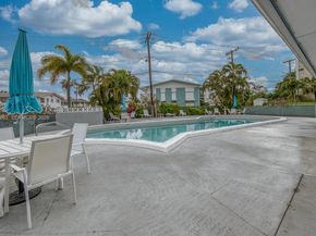 2440 Lake Osborne Dr 210, Lake Worth FL 33461