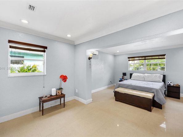 401 NW 183rd St, Miami Gardens FL 33169