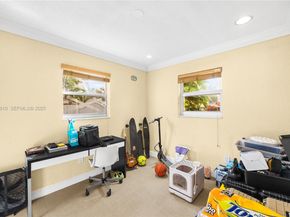 401 NW 183rd St, Miami Gardens FL 33169